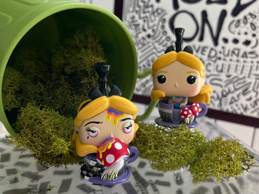TRIPPING SISTERS